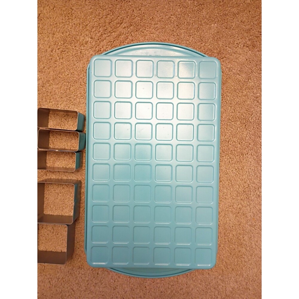 Pampered Chef 9¼” x 15” Numbers and Letters Cake Pan 100279 EUC - Picture 3 of 7
